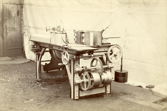 Machine Photo