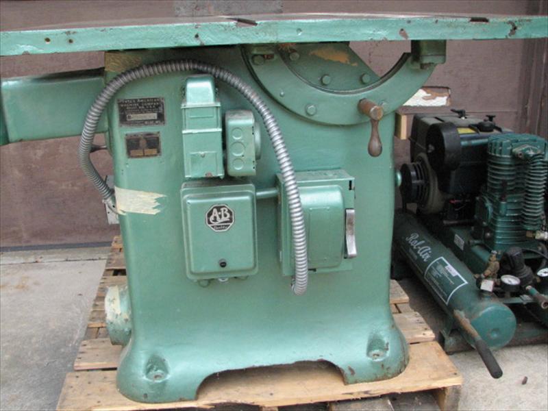 YatesAmerican G89 Table Saw US 650.00 (Rockford, IL