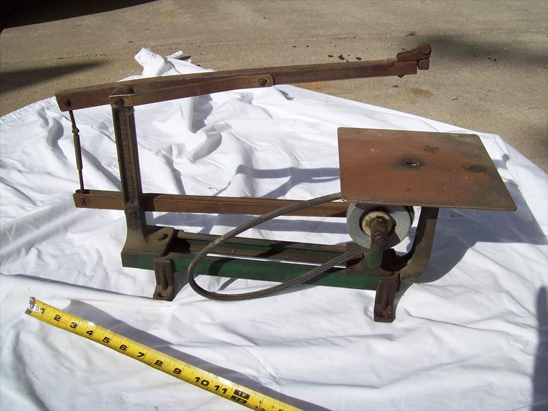 Walker Turner Scroll Saw US 30.00 (Hampshire, Illinois