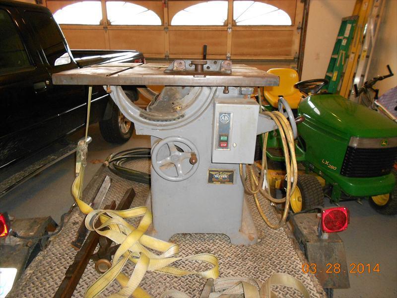 Oliver 232 Table Saw US 575.00 (Demotte, Indiana)