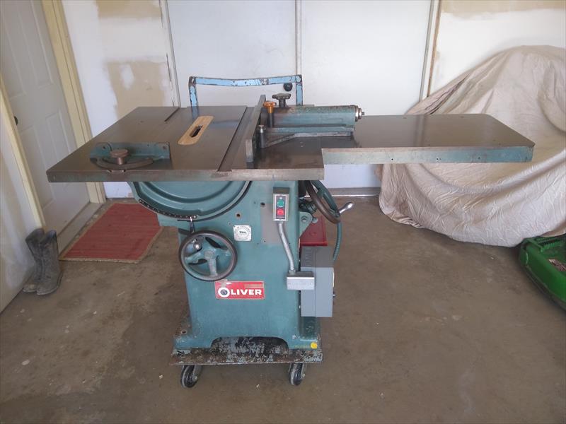 232D Oliver Table Saw US 1,250.00 (Battle Creek, MI