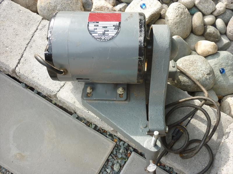 Knife grinding & Jointer Att. Delta/Rockwell 13x6 CAN 175.00 (White