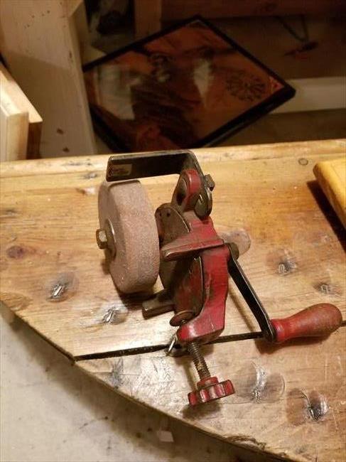 The Hand Crank Bench Grinder: Vintage Retrospective